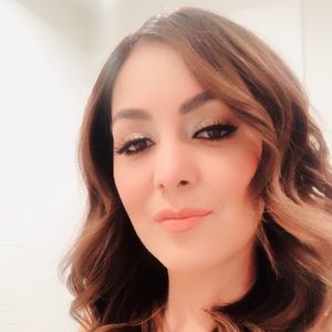 Meet your Posher, Norma